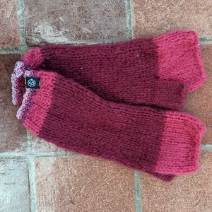 T & B fuzzy arm warmers
